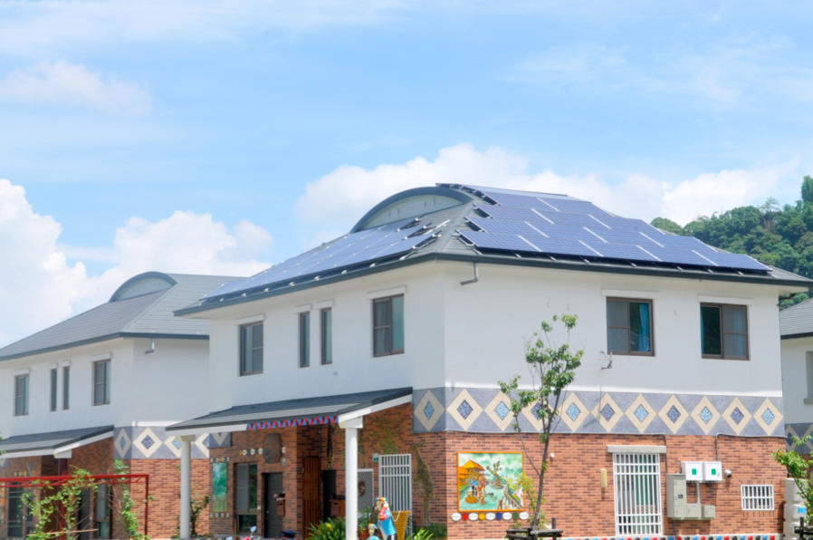 嘉義逐鹿陽光社區設置屋頂太陽光電