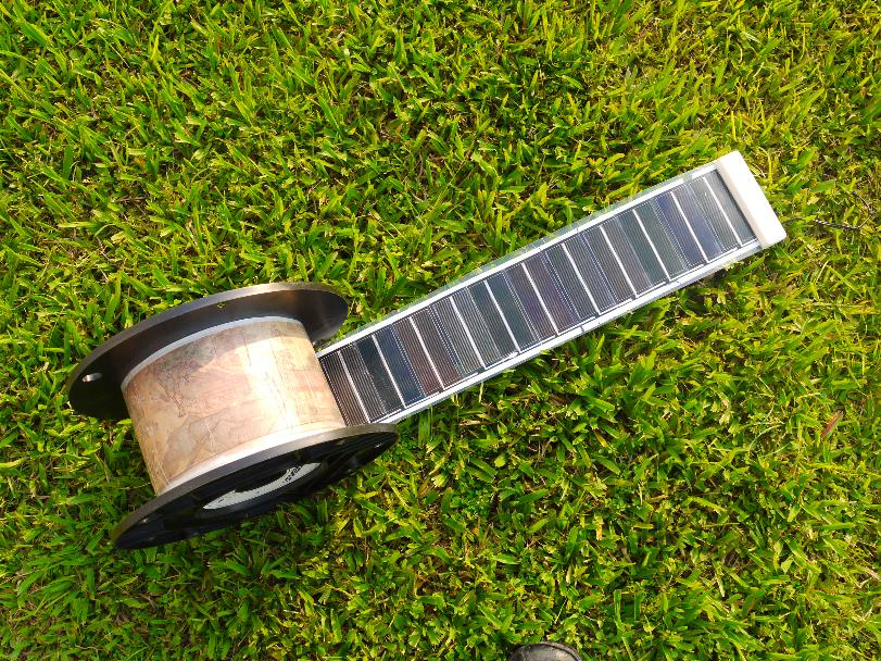 軟性太陽電池具備可懸空垂掛的優點，方便裝繫與拆卸，結合美麗圖像更是努力方向之一