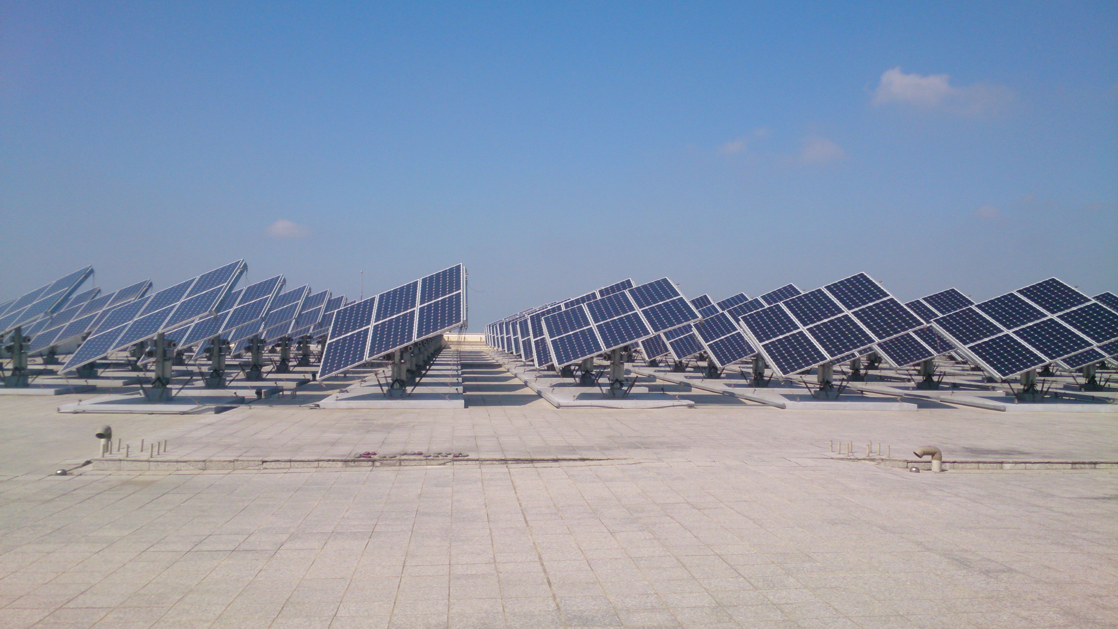 屋頂型太陽能建置利多，加快太陽光電設置速度