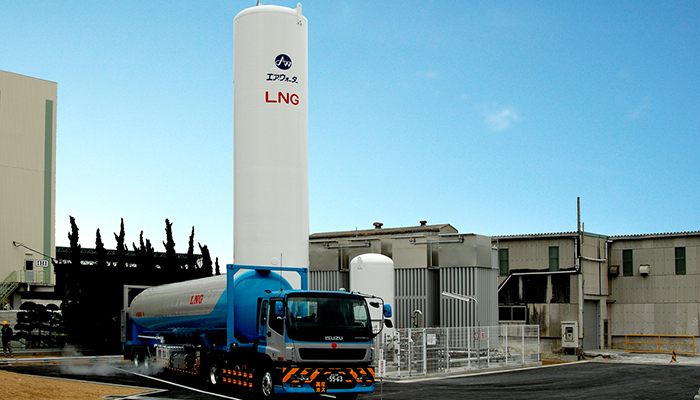 日本以LNG槽車供應天然氣照片