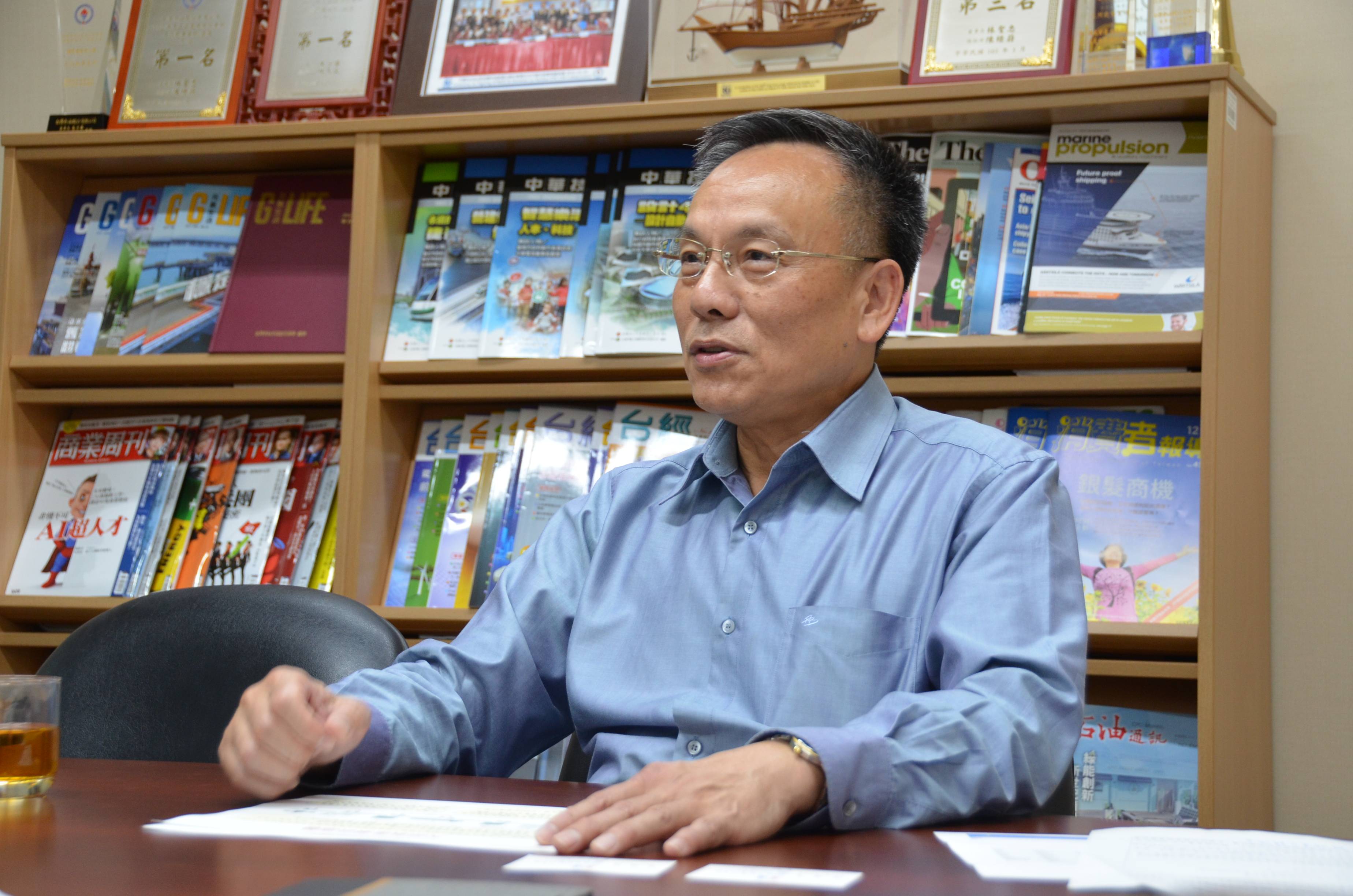台灣中油公司天然氣事業部李皇章副執行長接受本刊採訪