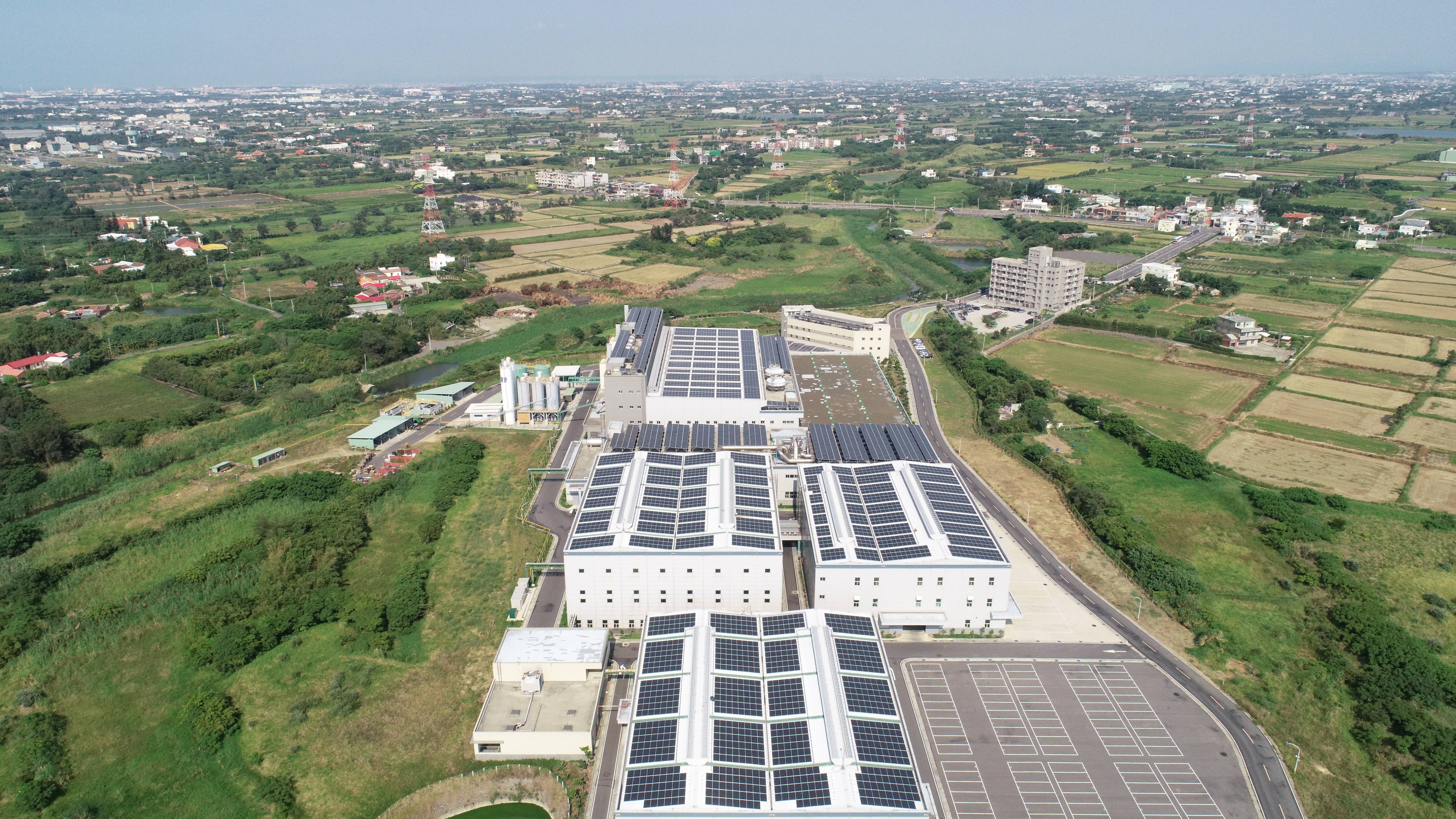 圖為大洋塑膠工業股份有限公司屋頂裝置太陽光電系統
